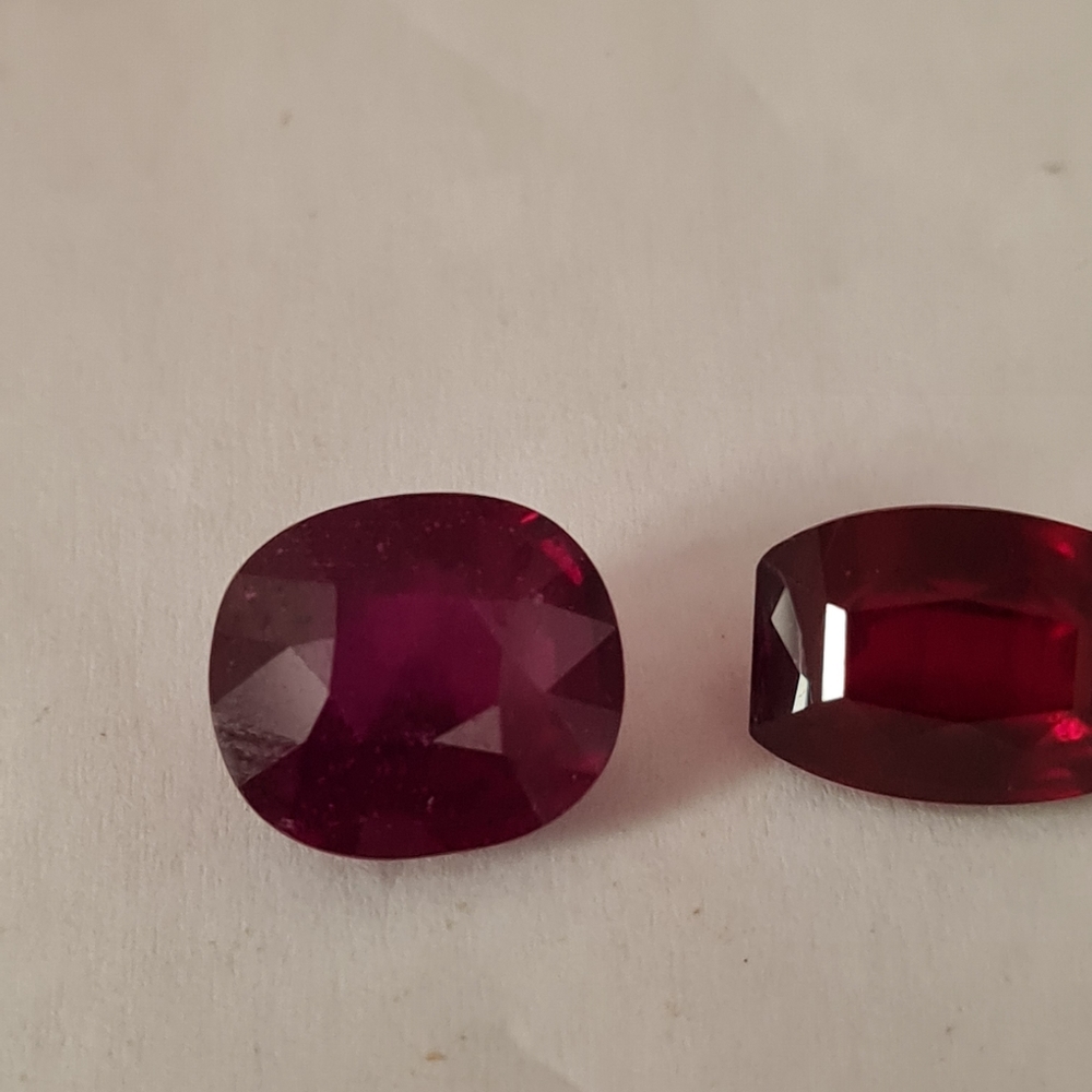 2 Rubies - Picture 2 of 6